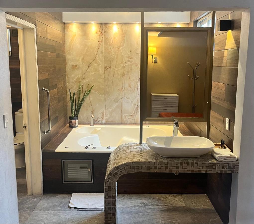 Hotel Del Valle Inn Pachuca Bagian luar foto