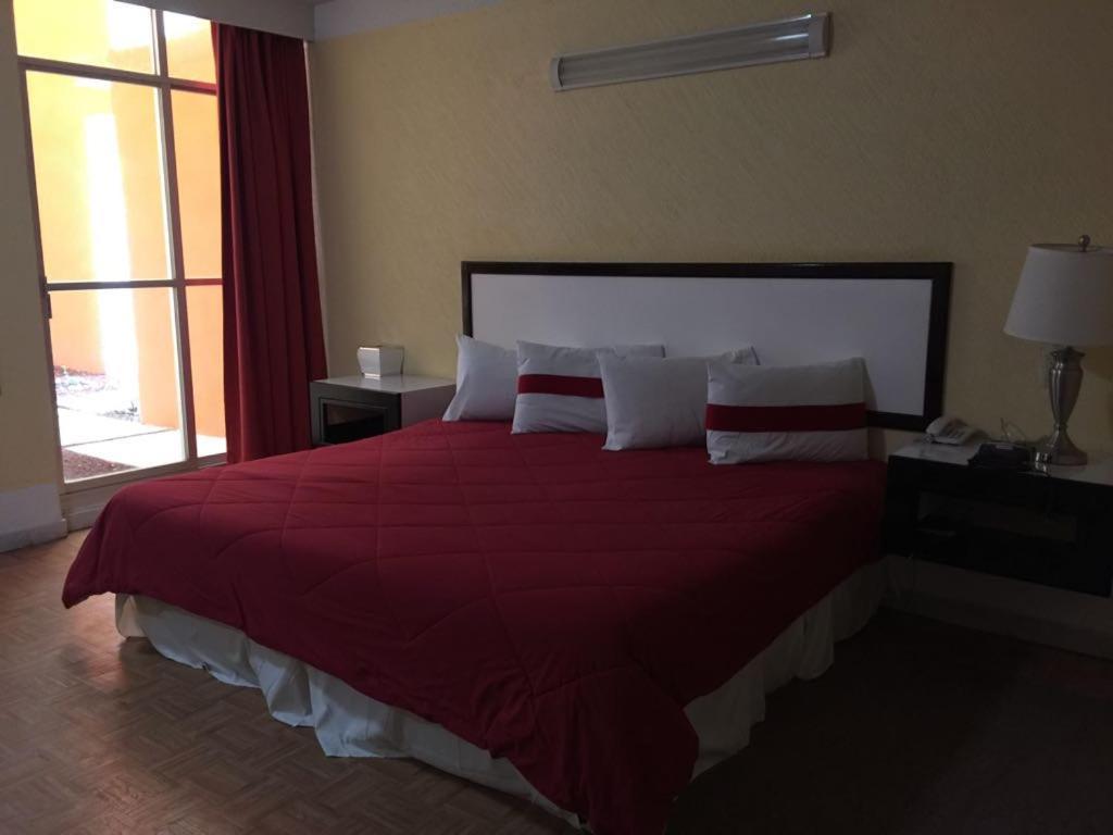 Hotel Del Valle Inn Pachuca Bagian luar foto