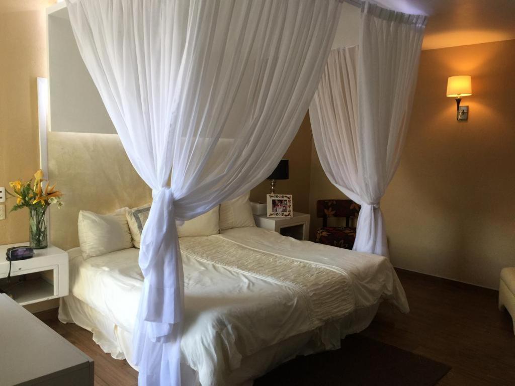 Hotel Del Valle Inn Pachuca Bagian luar foto